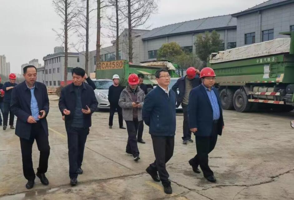 张铭.jpg