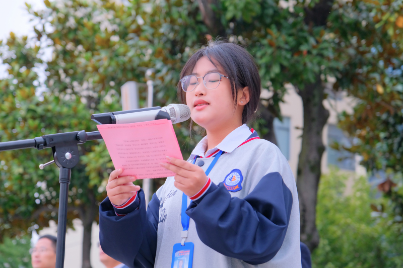 陈星宇同学发言.jpg